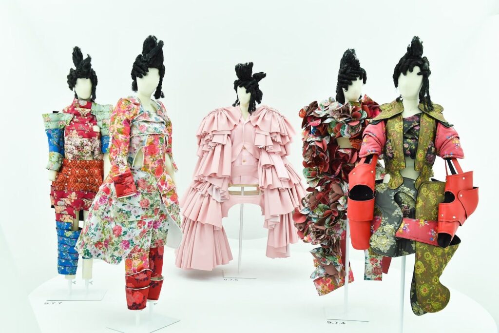 Comme des Garçons: A Revolutionary Force in Avant-Garde Fashion