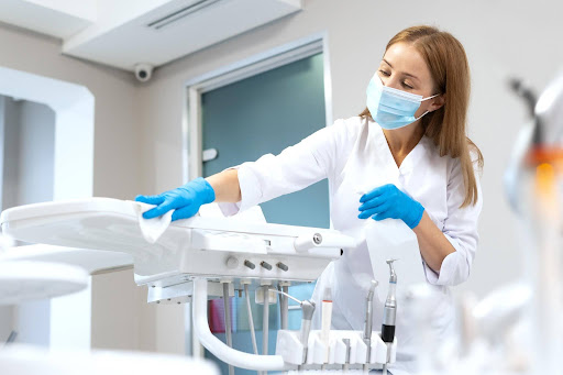 Managing Cash Flow: Using Dental Equipment Financing for Practice Expansion
